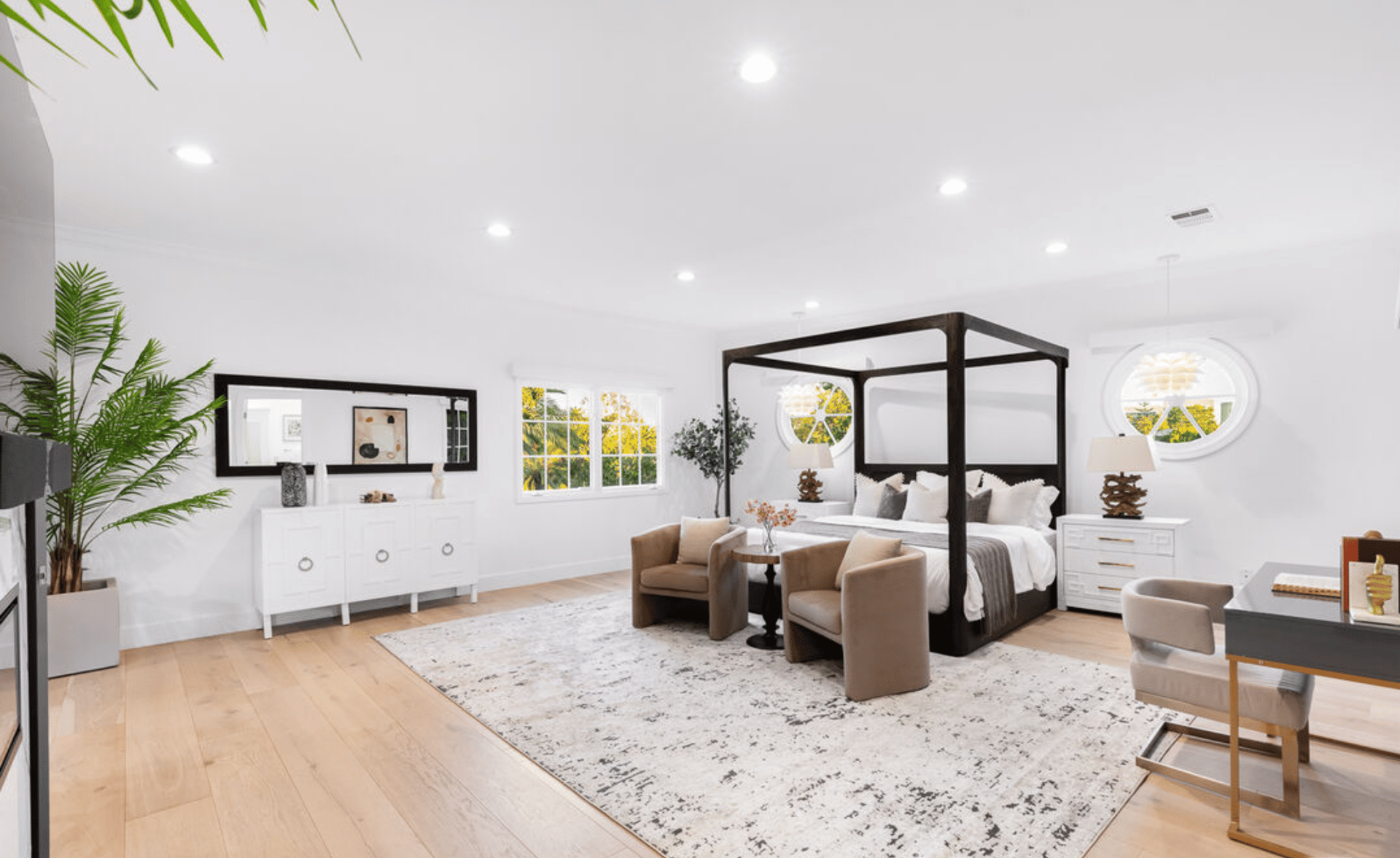Wyton Dr, 90024