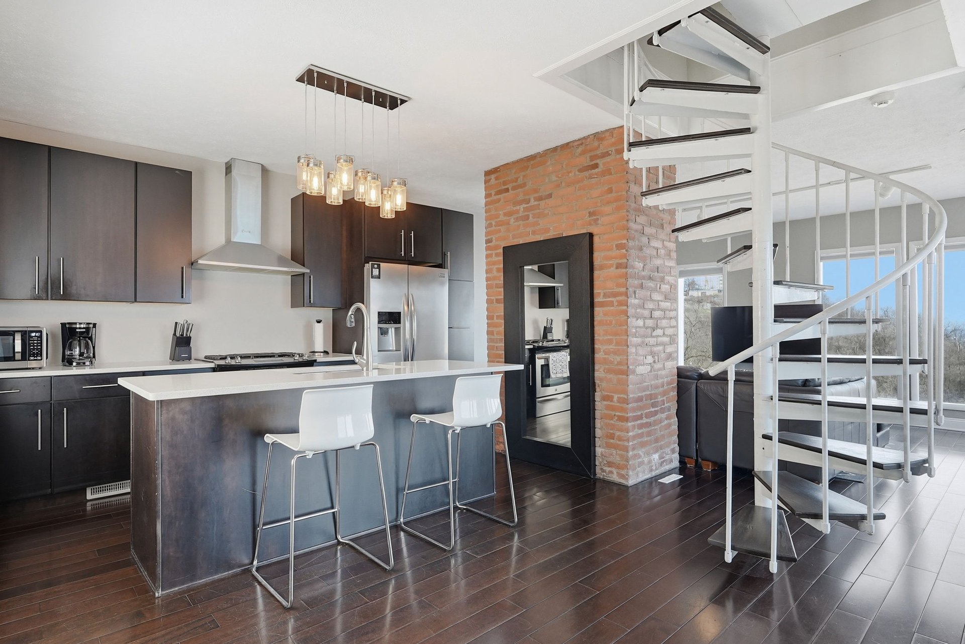 310 Cola St