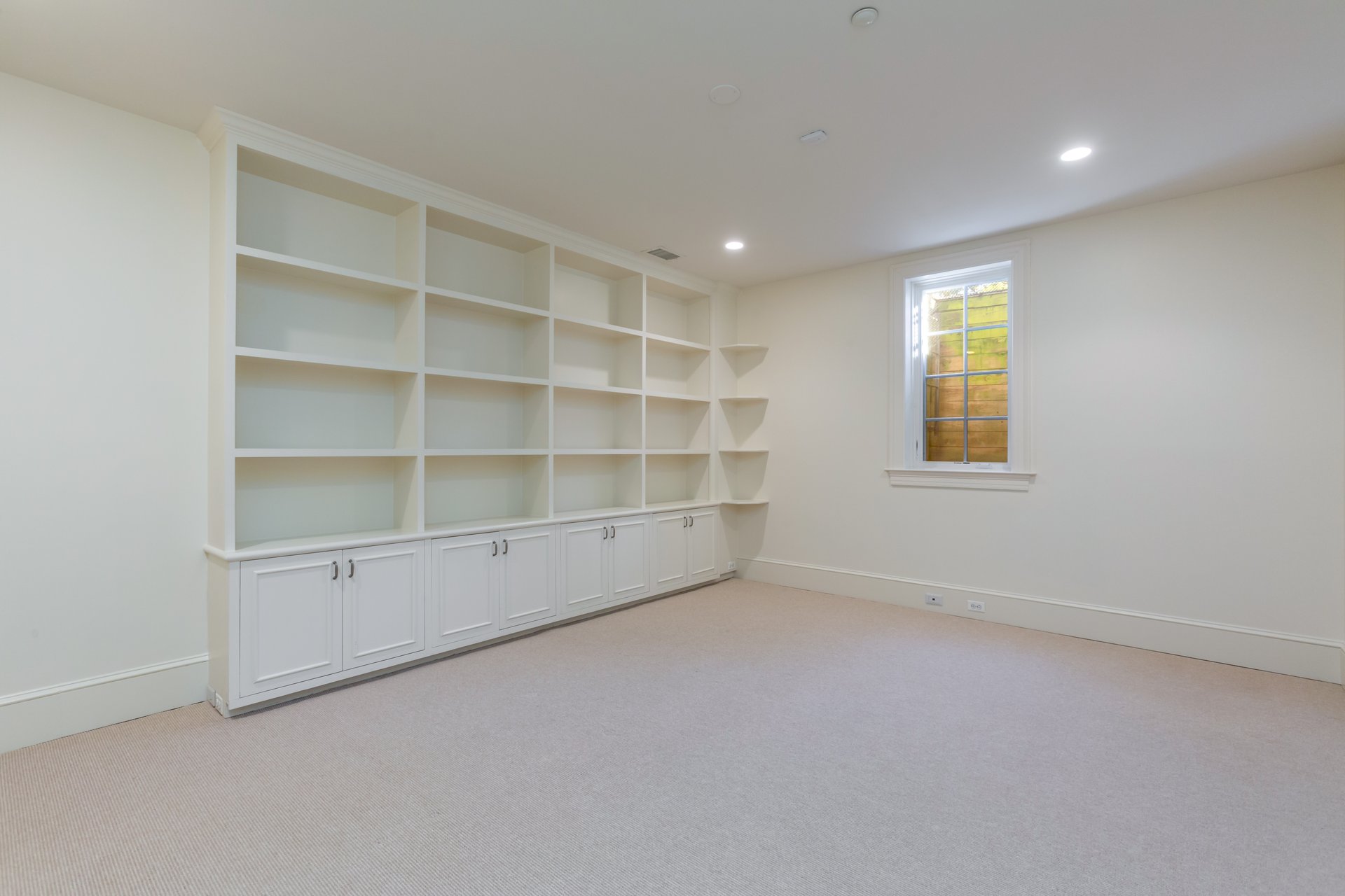 2608 36th Place NW