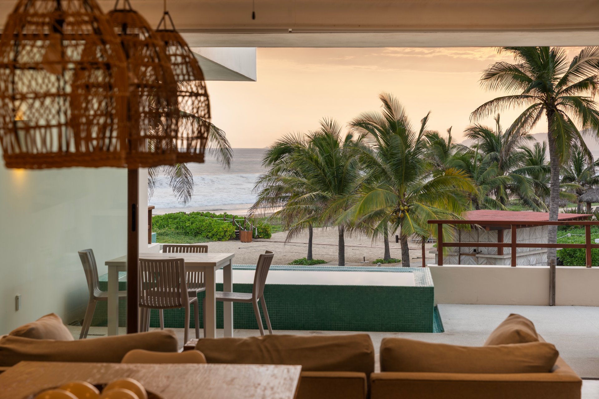 Marea Beachfront Villa G36