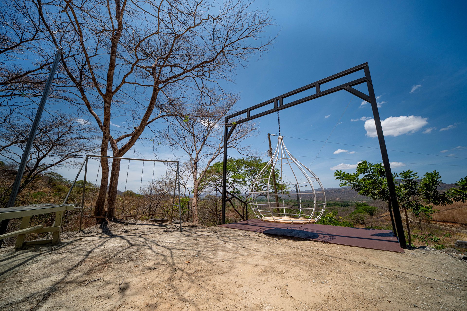 Finca Las Ventanas | Expansive Mountain View Estate Near Potrero