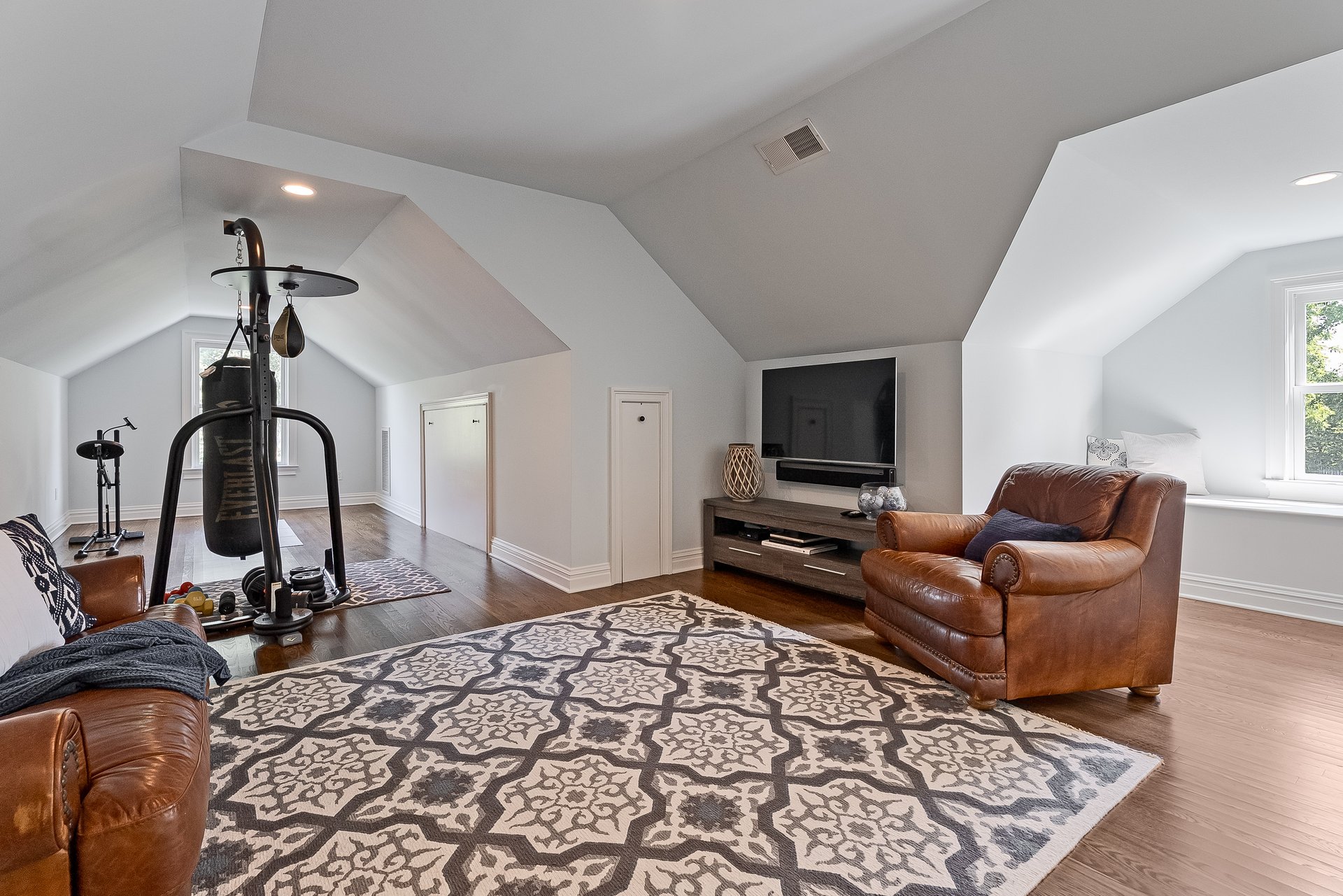 40 Sunnybrook Rd