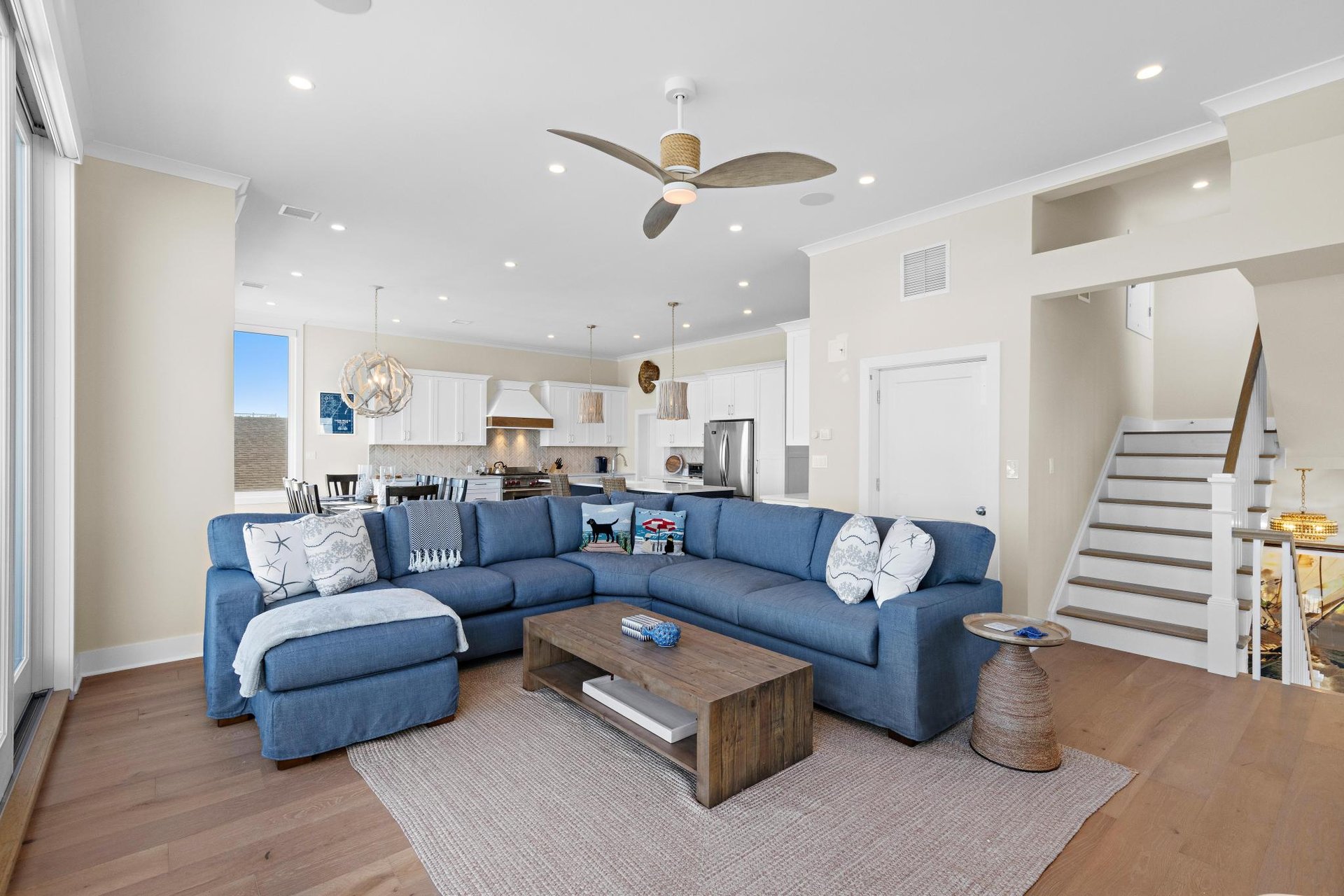 120 E Mermaid Lane