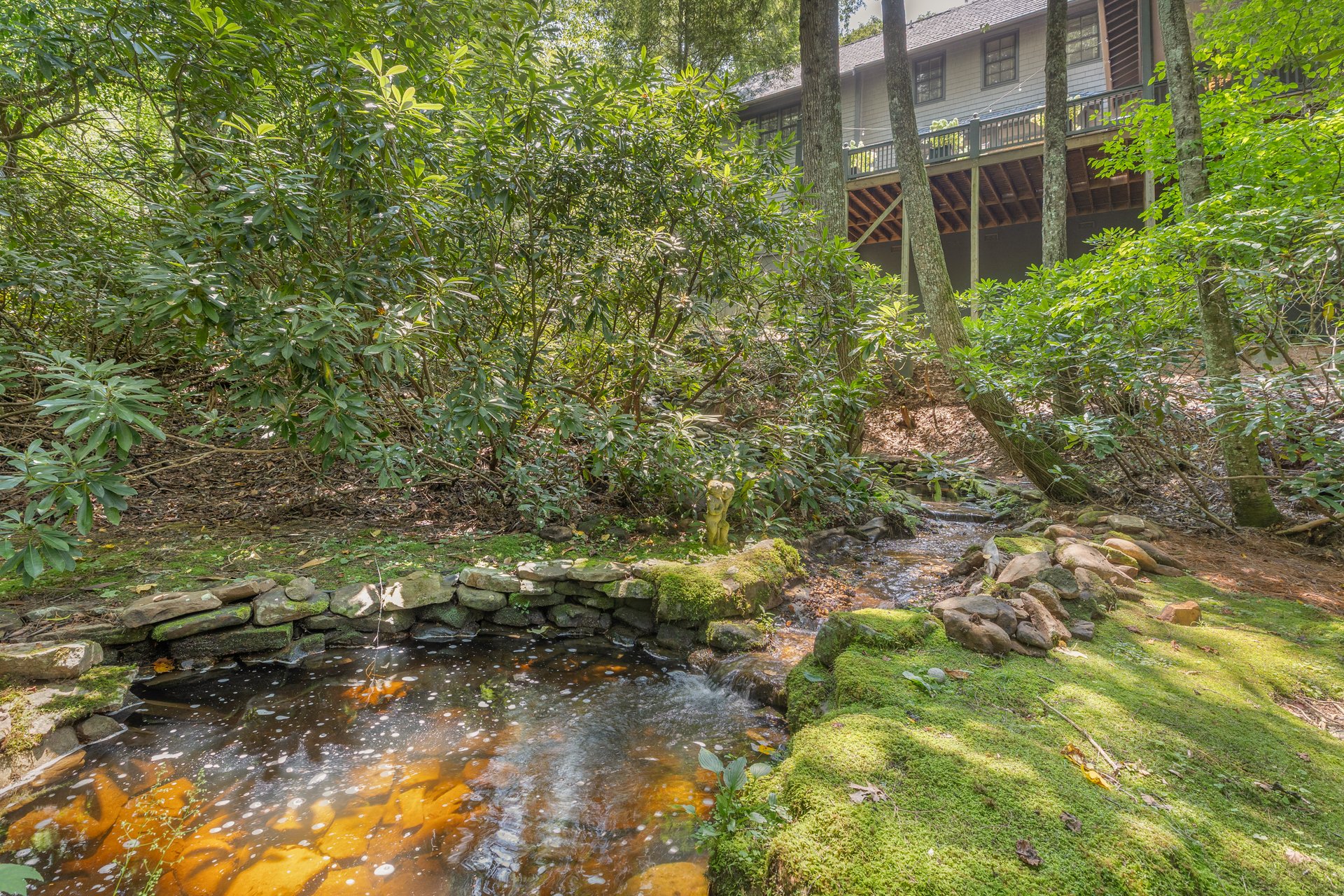 18 Moorewood Circle
