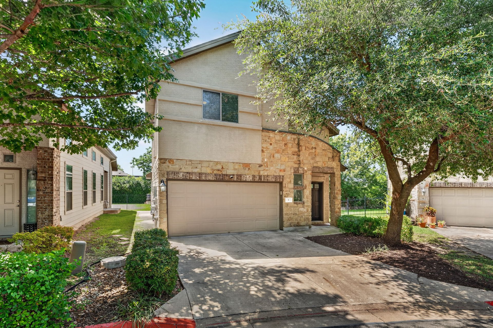2101 Rivers Edge Way 