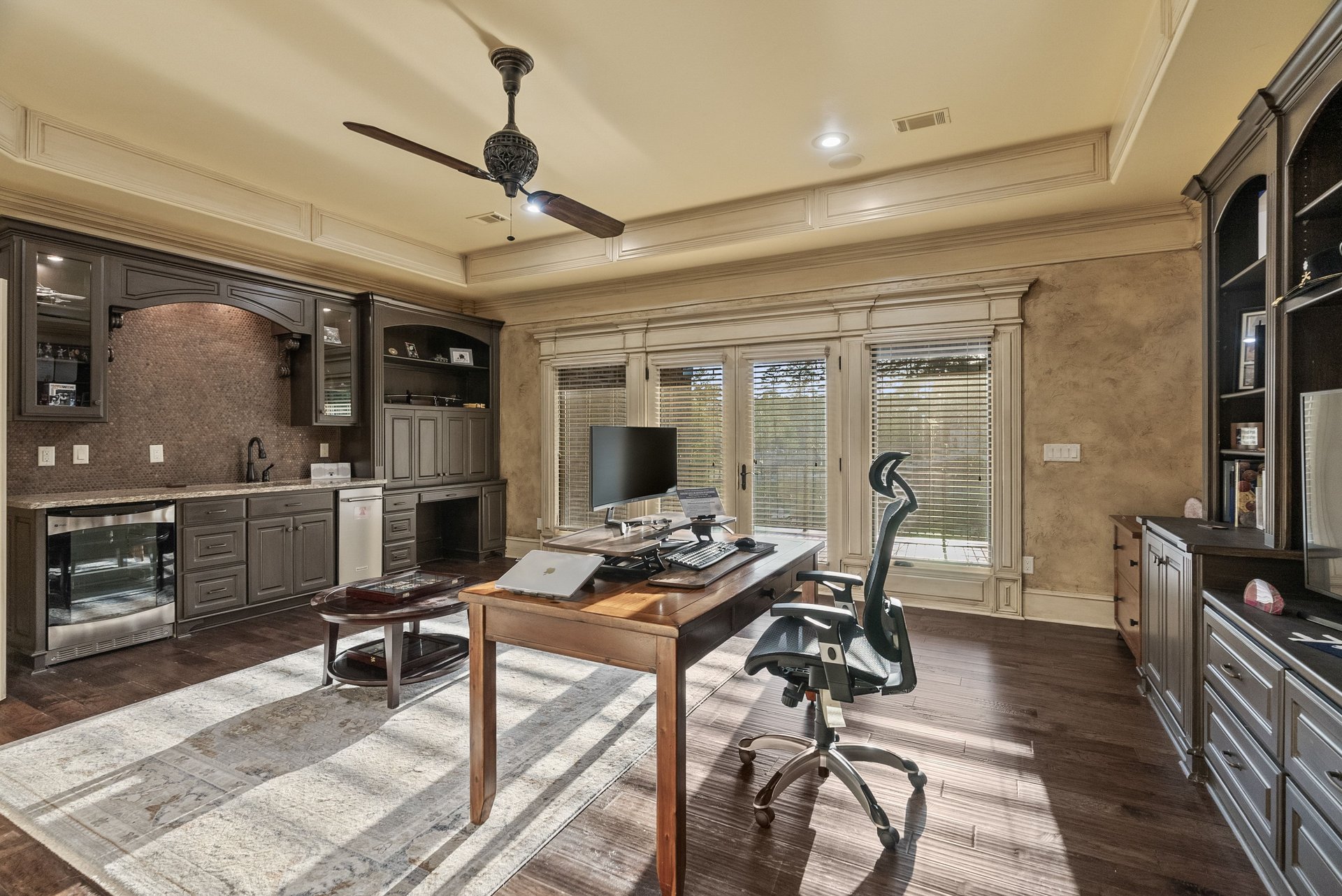 106 Orle Dr