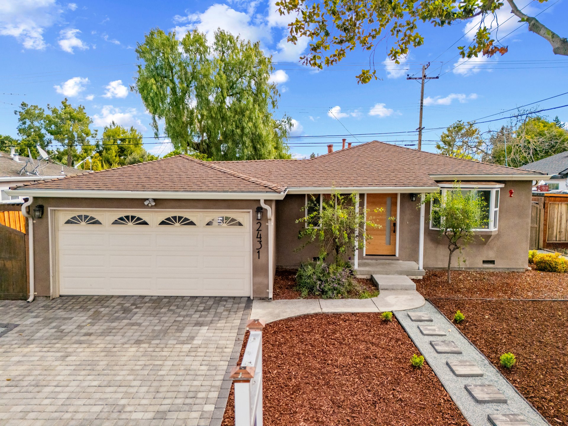 2431 Pilot Knob DR