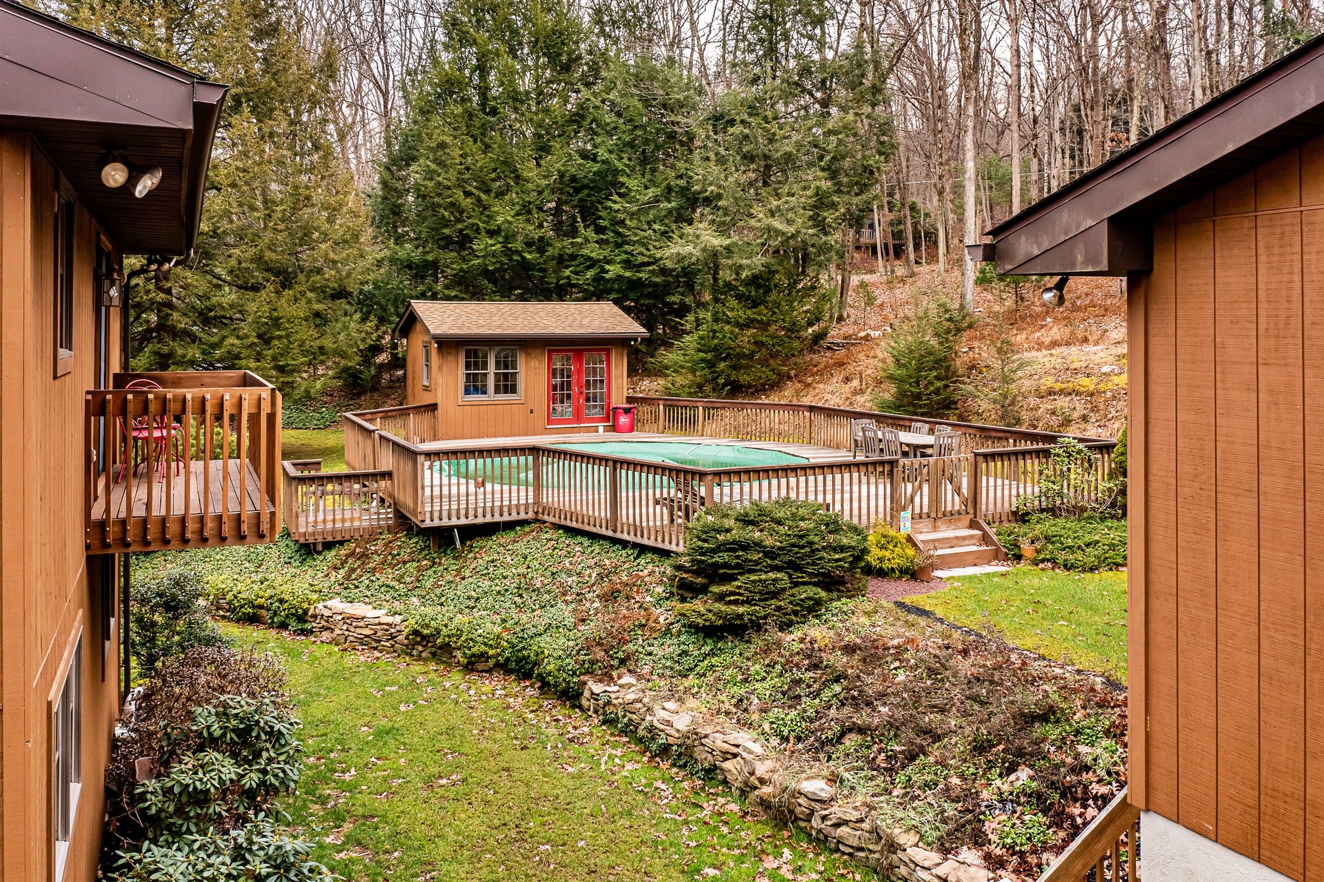 2716 Mountain Road