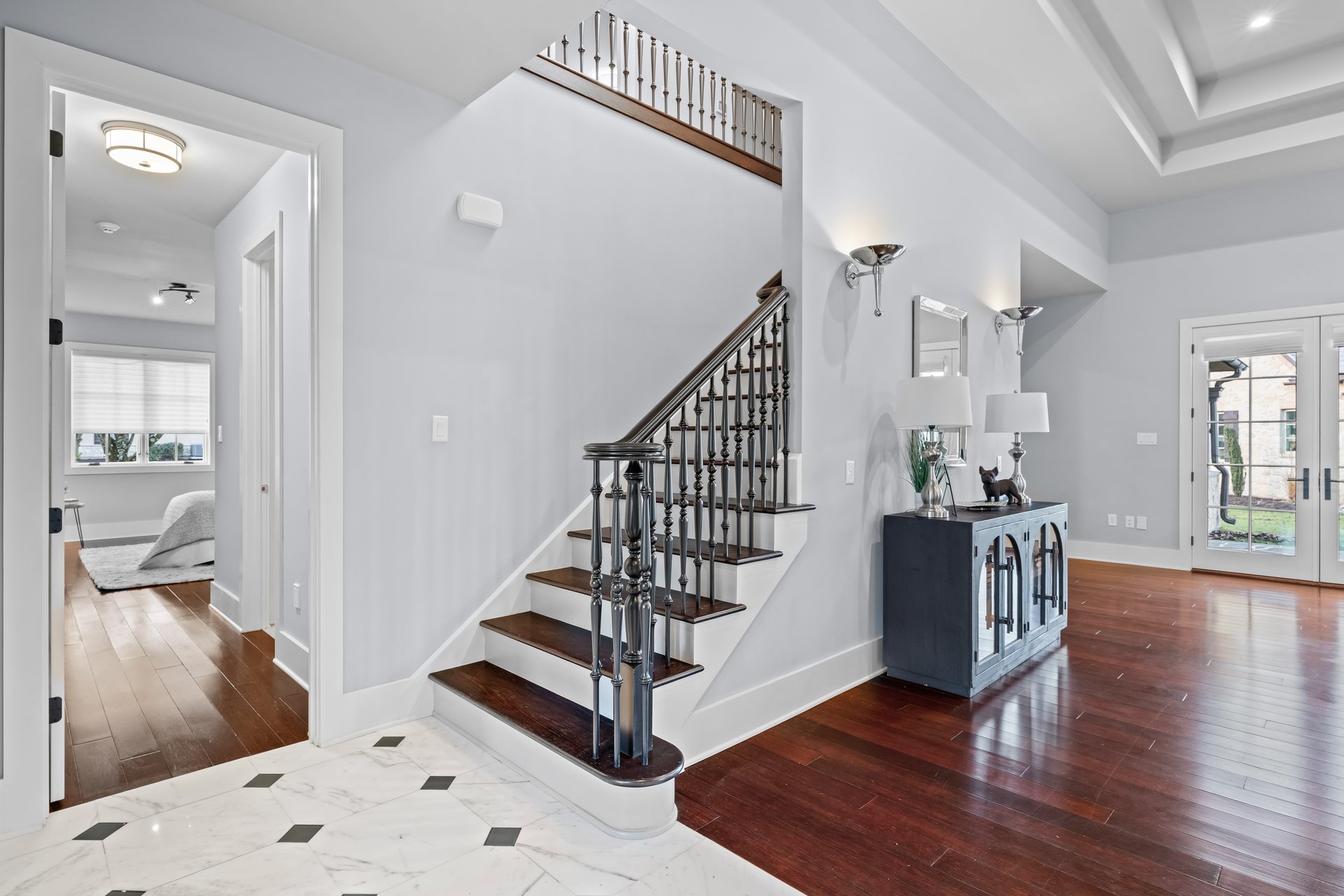 2687 Avenue Du Vlg