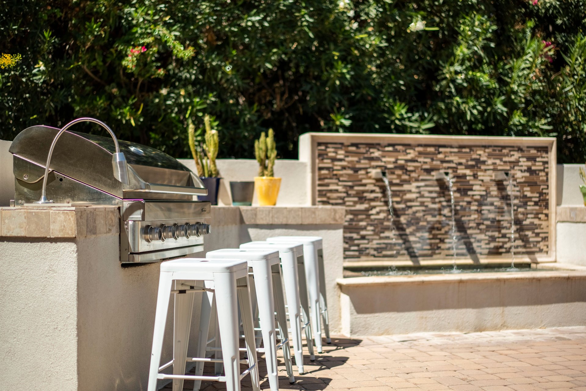 4538 E VERMONT Avenue N