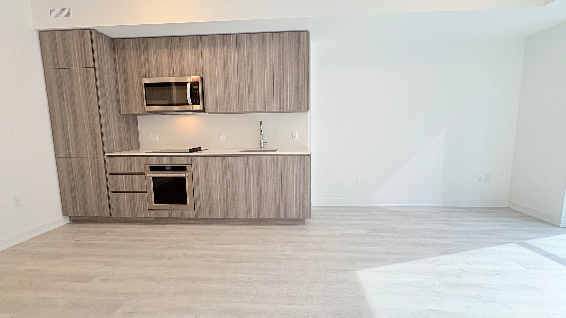 15 Richardson Street Unit: 1026