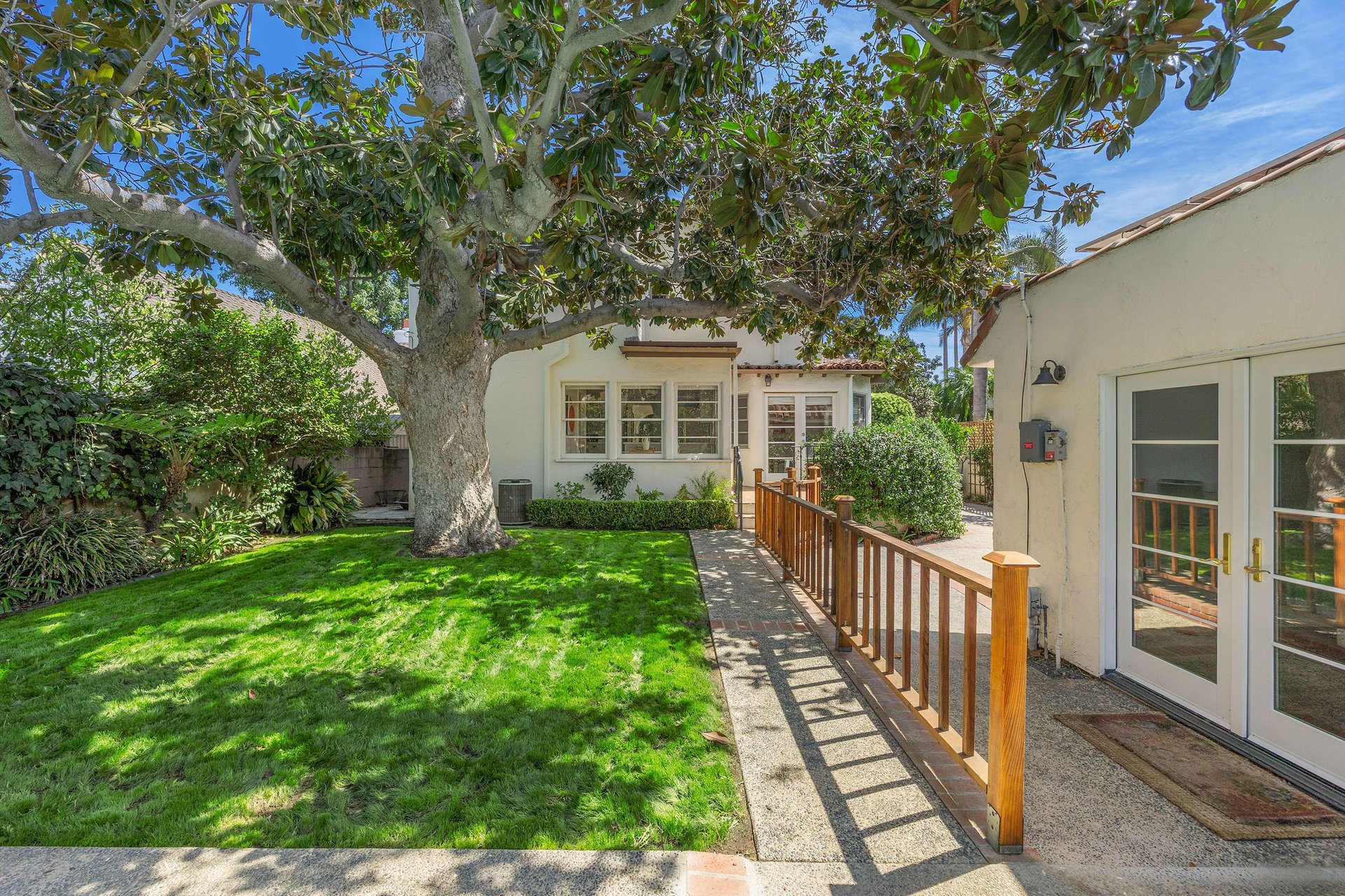 157 S. Fuller Ave