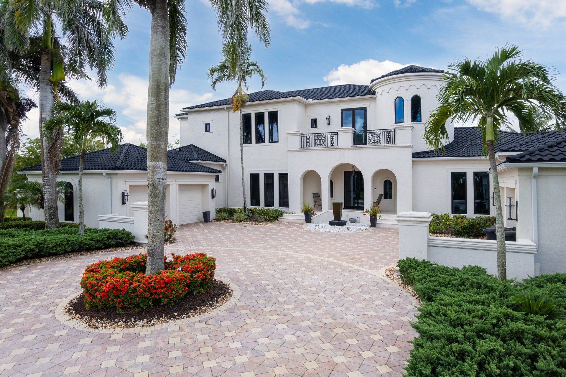 6921 Lake Devonwood Drive, Devonwood Estates 