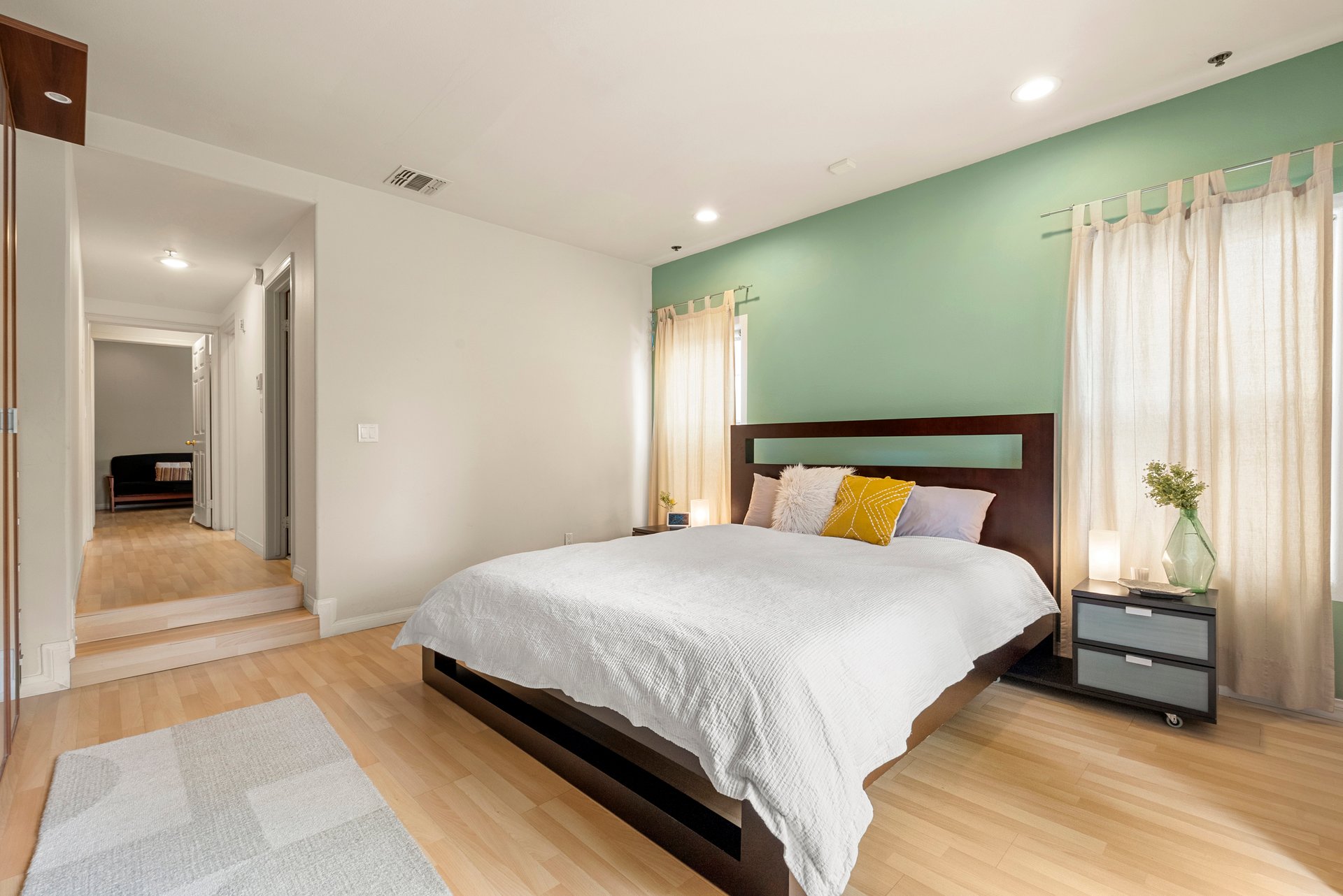 12011 Goshen Ave Unit: 102, Brentwood 