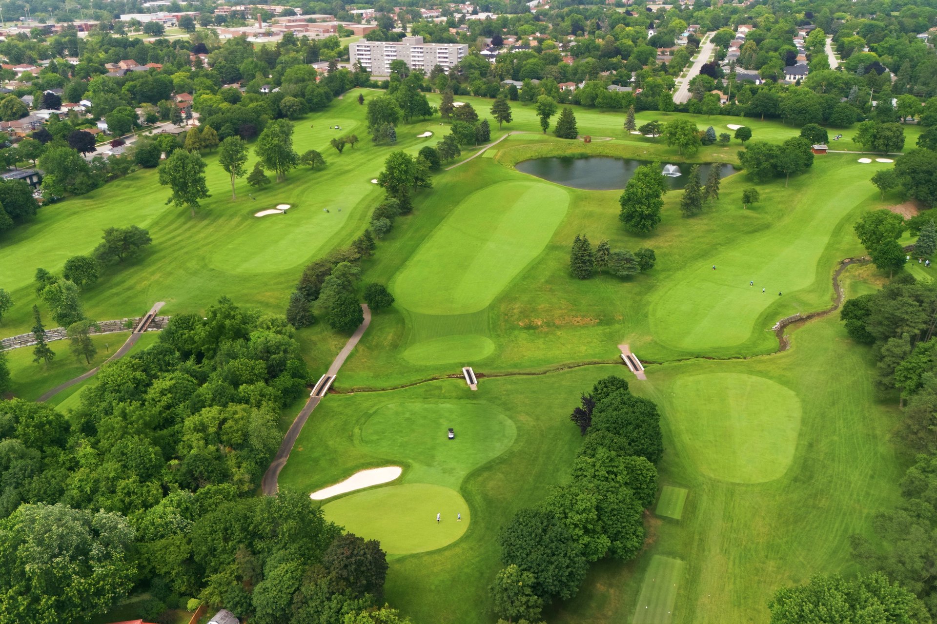 Rare Court Location on Oakville Golf Course