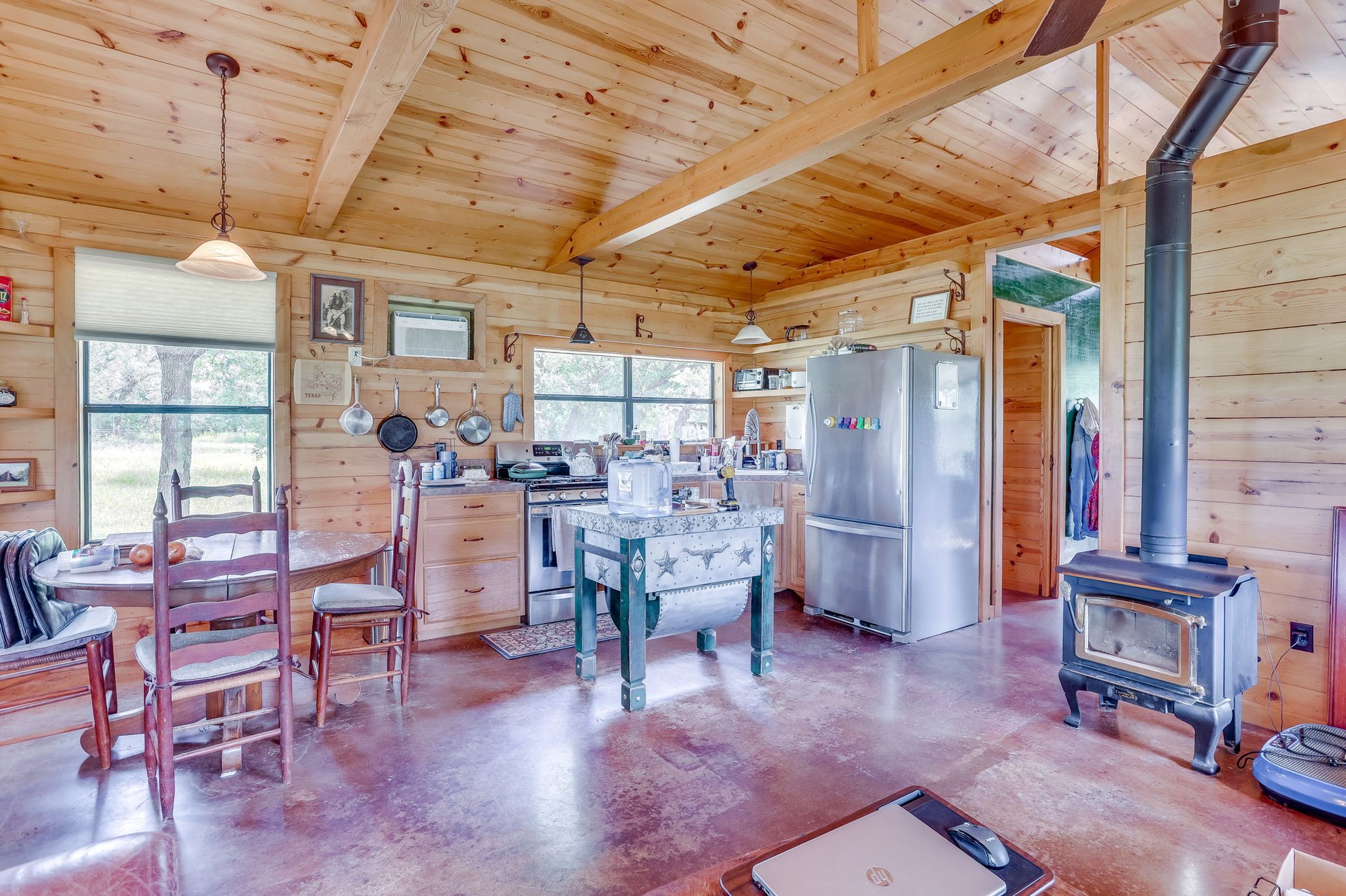 Saddle Ridge Ranch