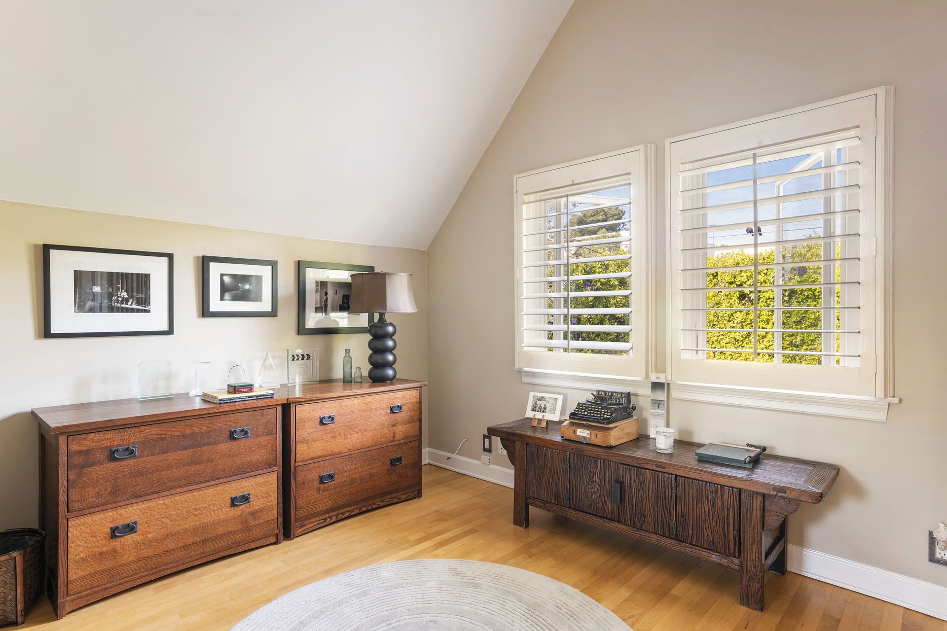 2536 Beverley Ave, Santa Monica 