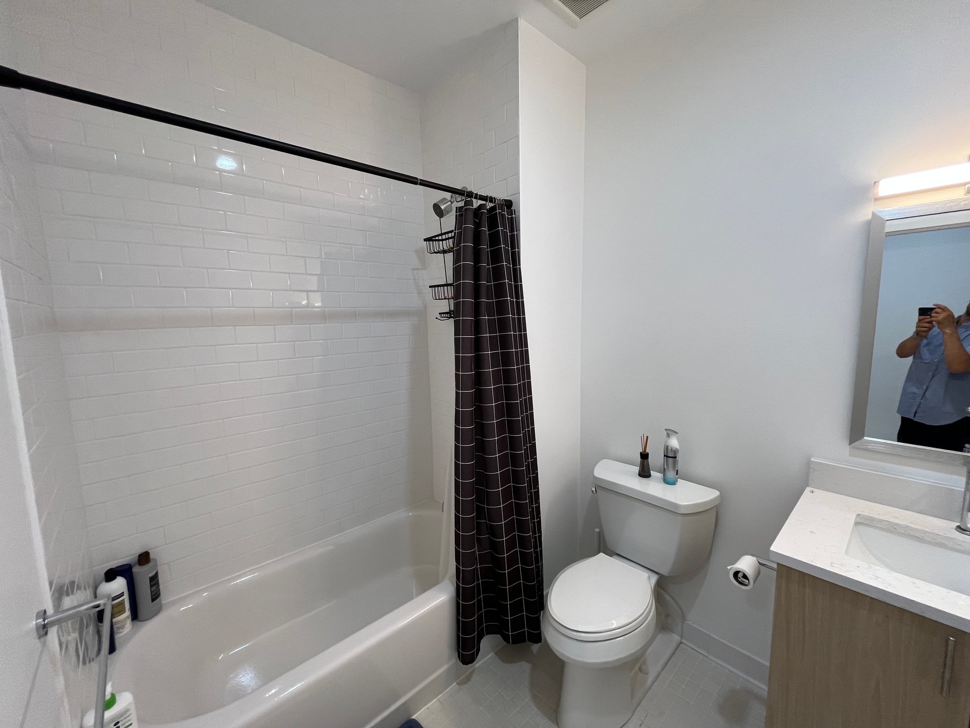 Northampton Street - One bed one back with laundry, roof deck, elevator and Parking! 