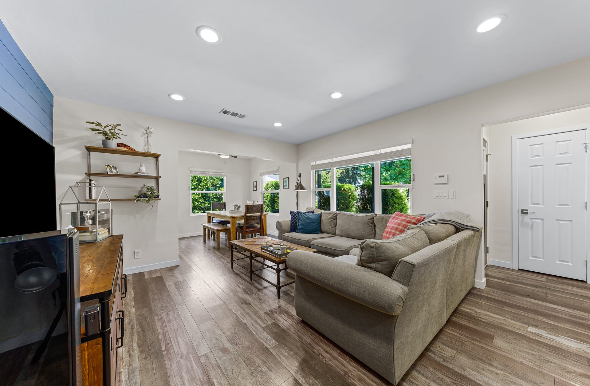 13340 Martha St, Valley Glen