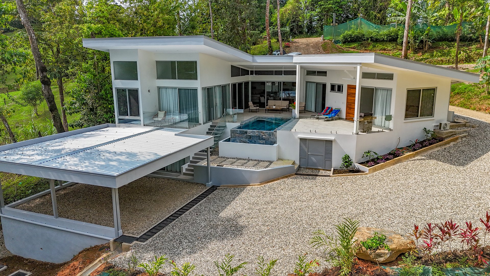 An Exclusive, Sunny Ridge-Top 4-Bed Designer House With Unforgettable Mountain & Jungle Views