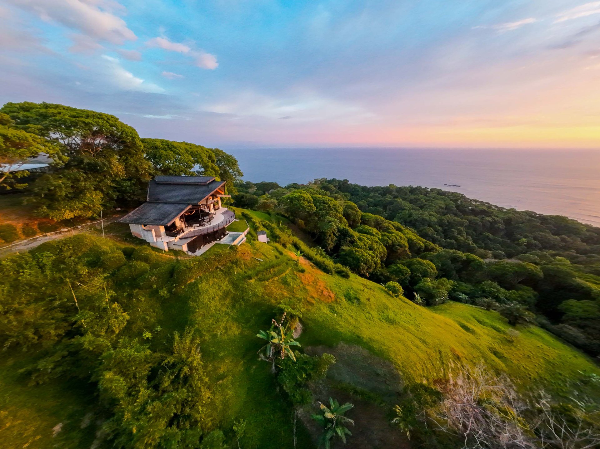 Whale's Tail Ocean Views Luxury Hilltop Estate