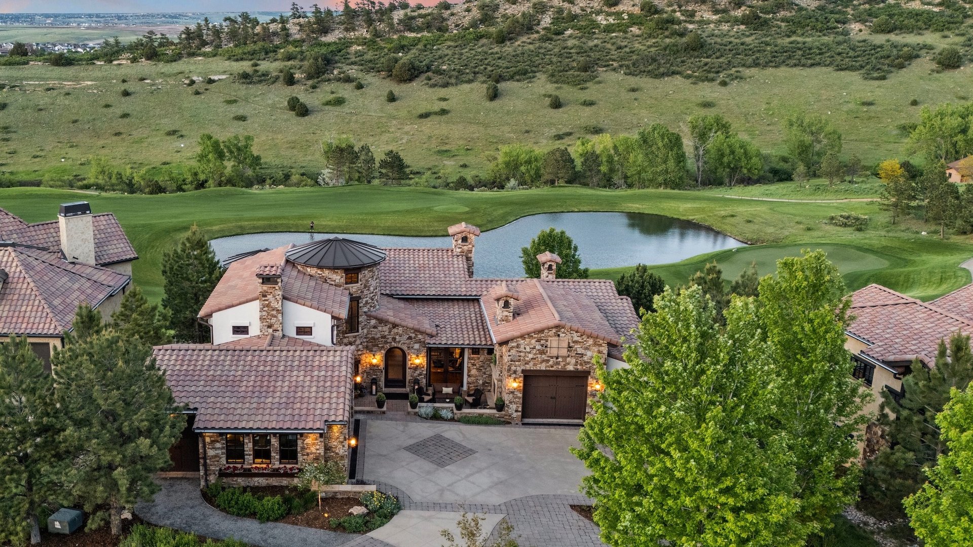 7208 Raphael Lane