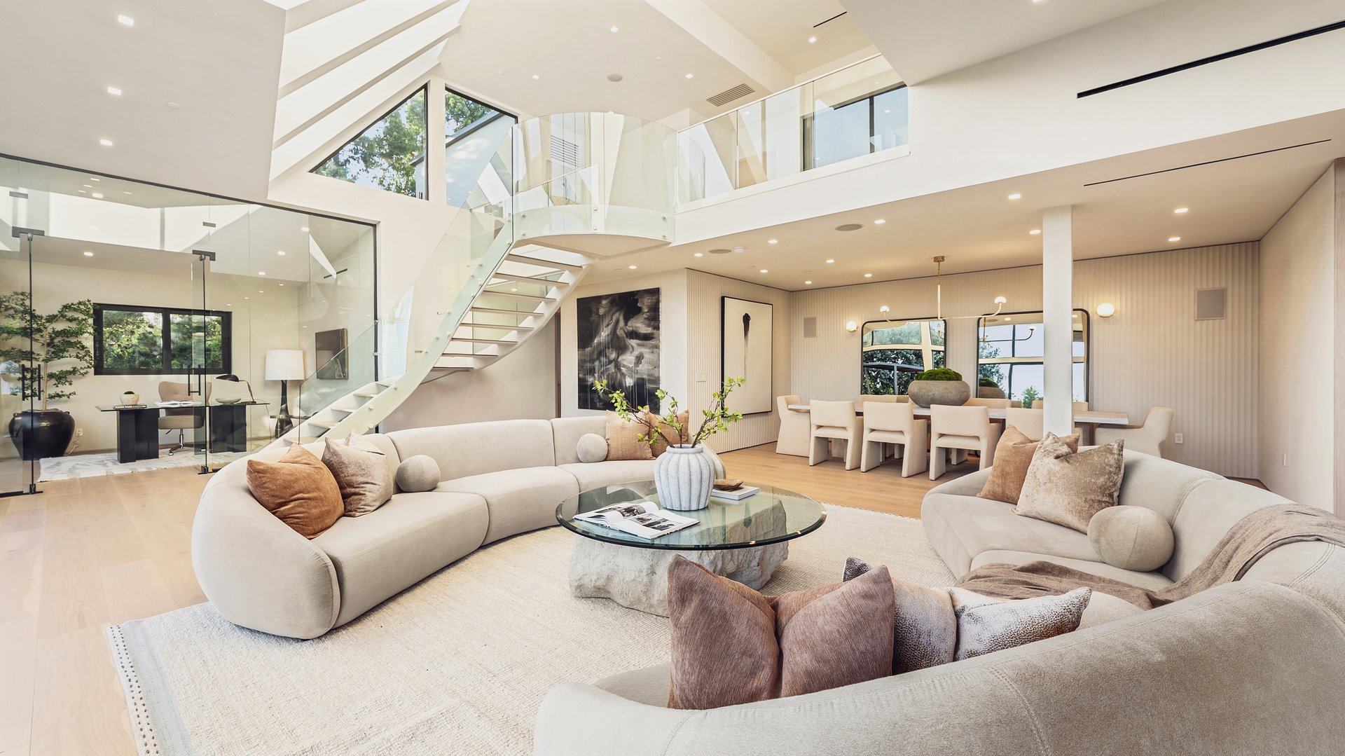 12026 Benmore Ter, Brentwood