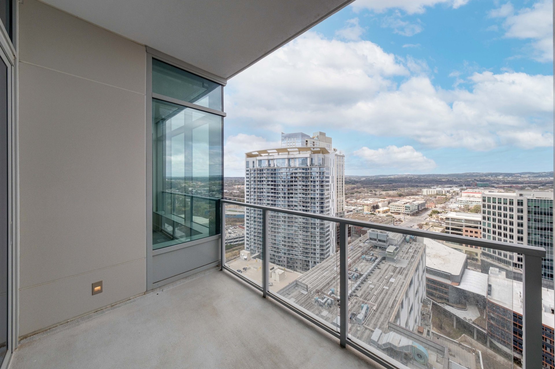 501 West Ave #2302
