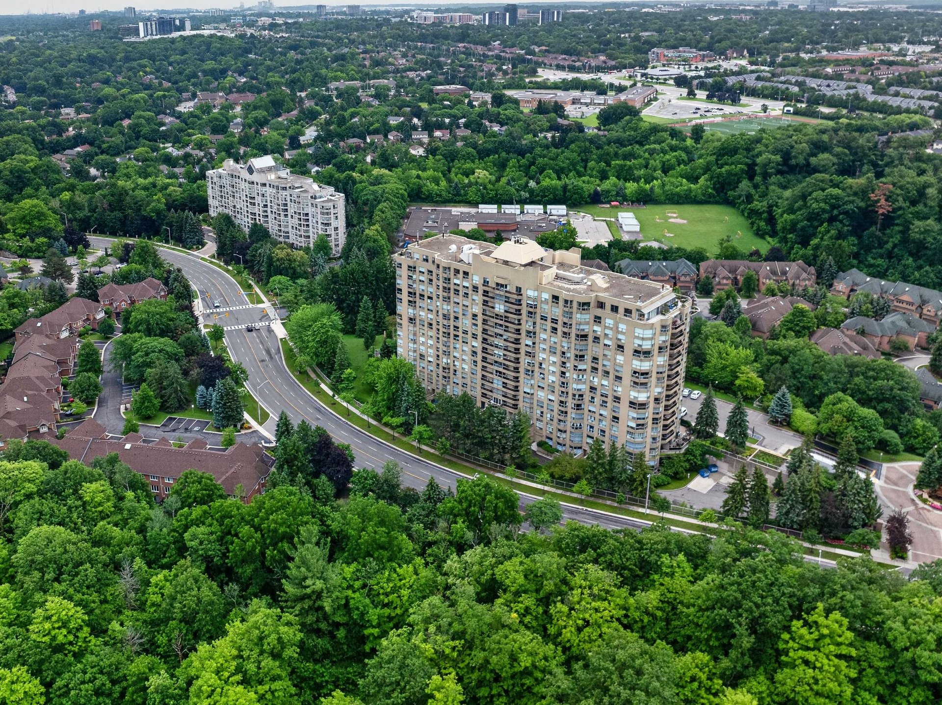 208-1800 The Collegeway