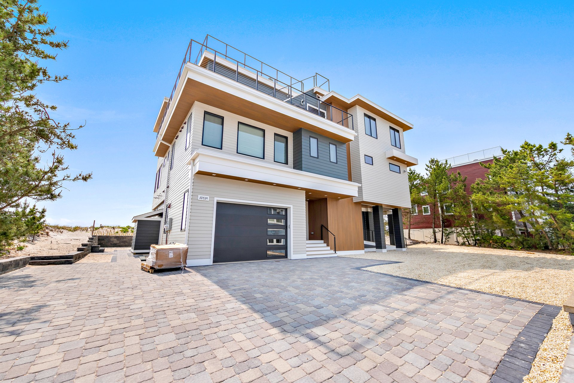 1053C Long Beach Blvd