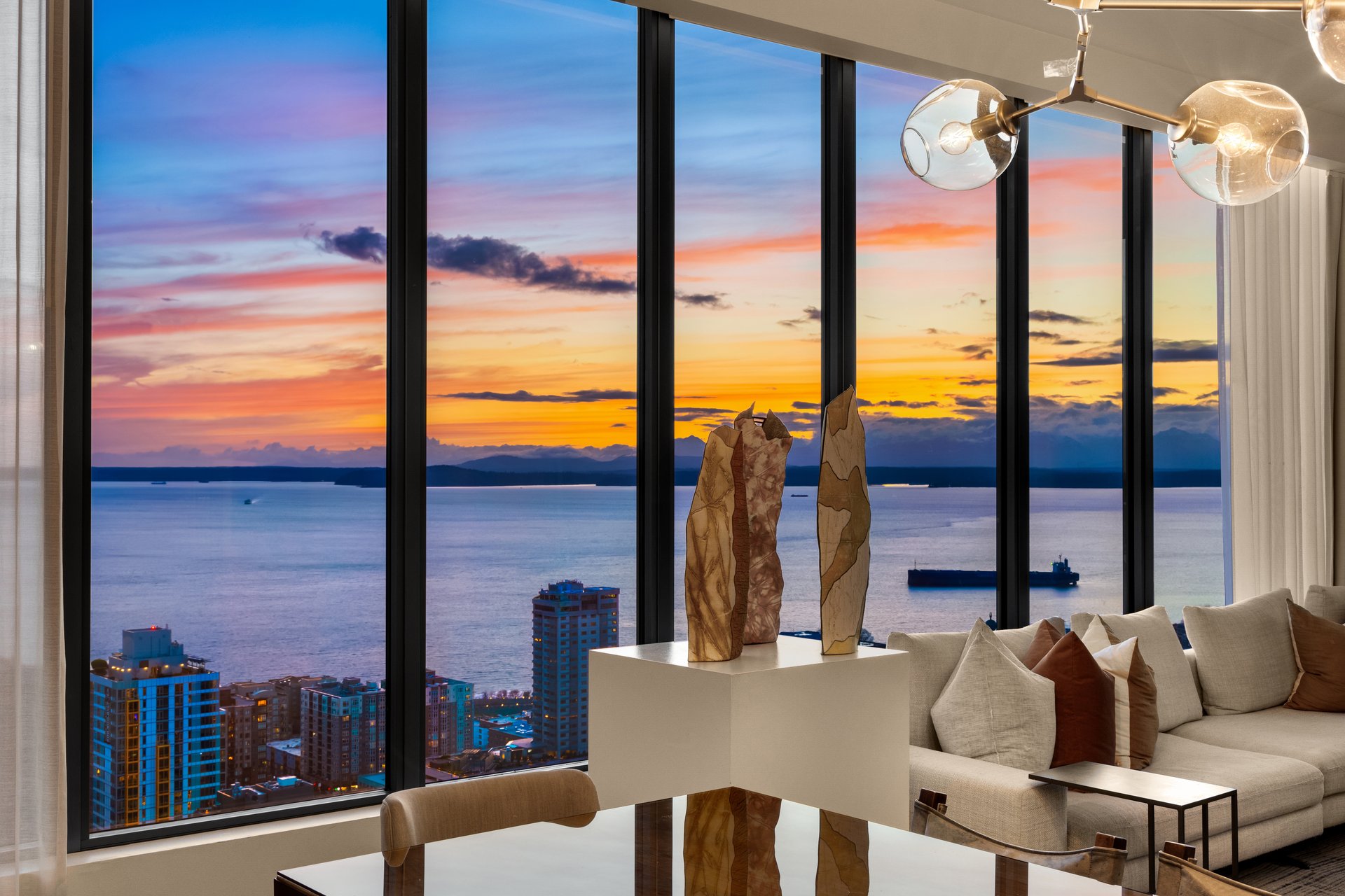 2510 6th Ave Unit 3105