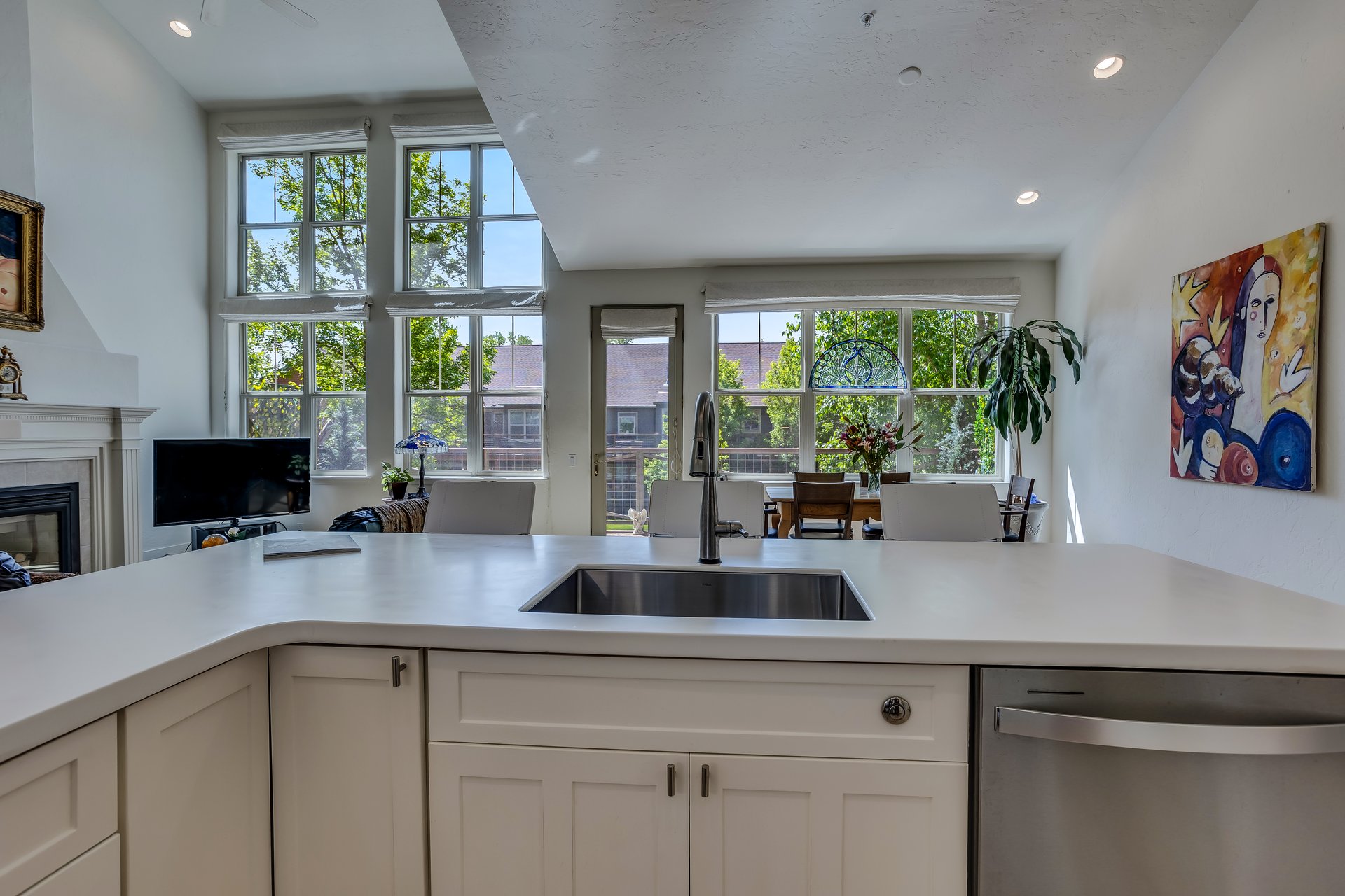 Luxury Living in the Heart of Willits