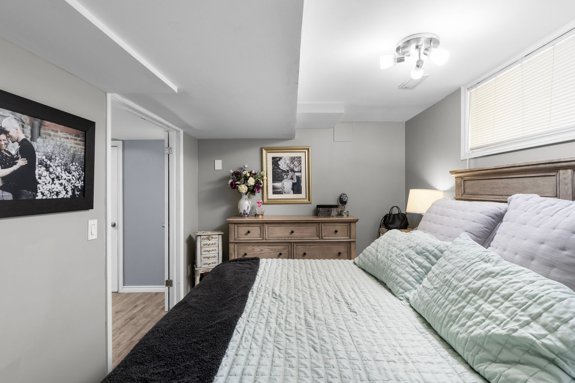 90 Bishop Drive, Barrie