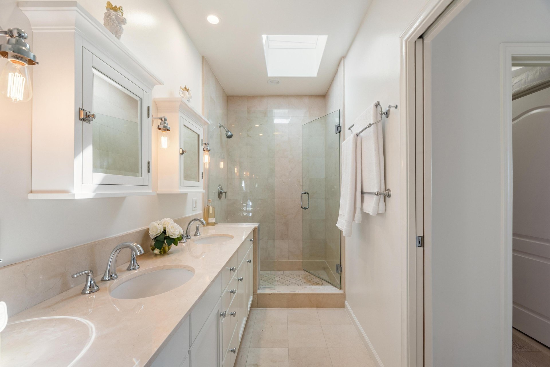 446 San Vicente Blvd Unit: 305