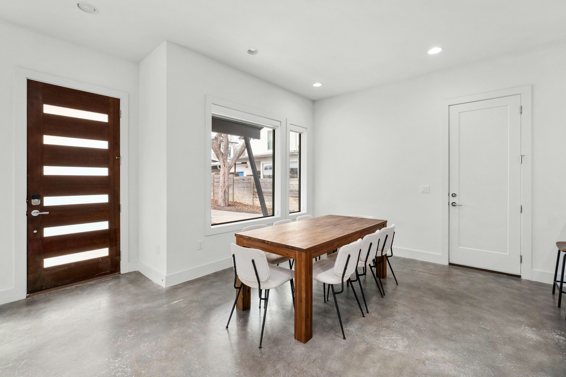 1118 Algarita Ave #2
