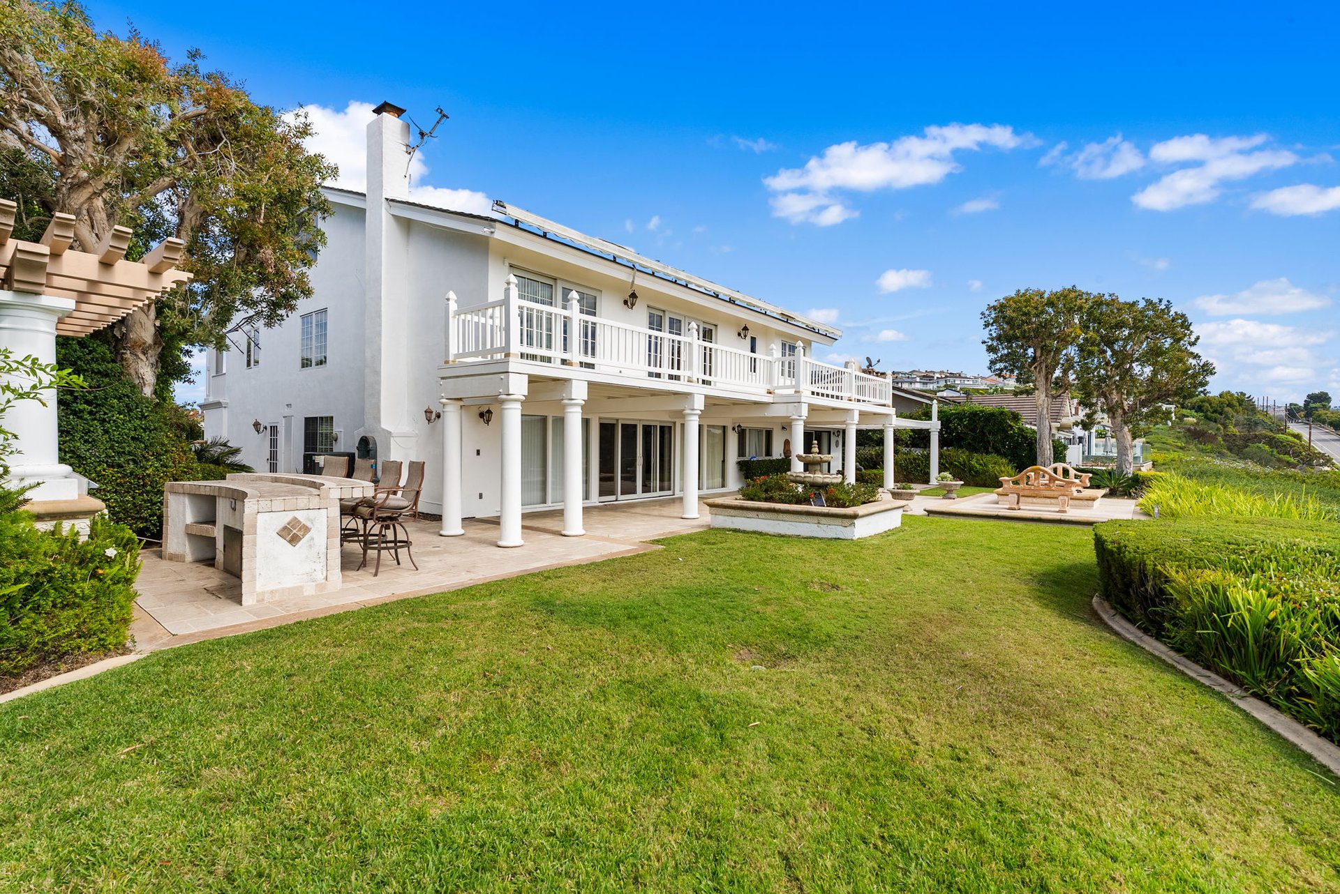23 San Mateo Way