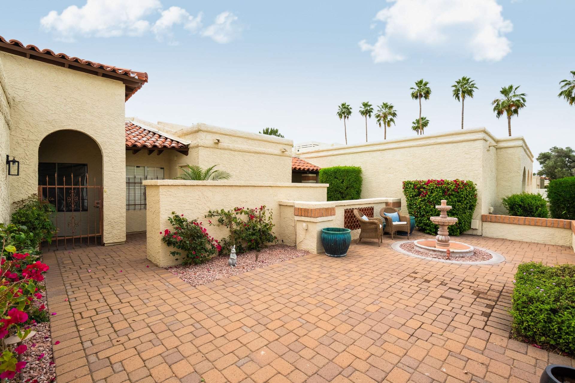 8940 N 83rd Place