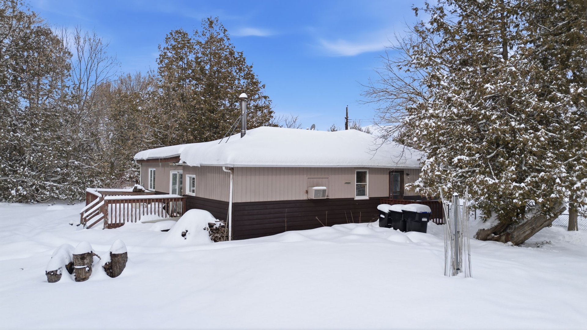 8511 Small Lane, Loretto