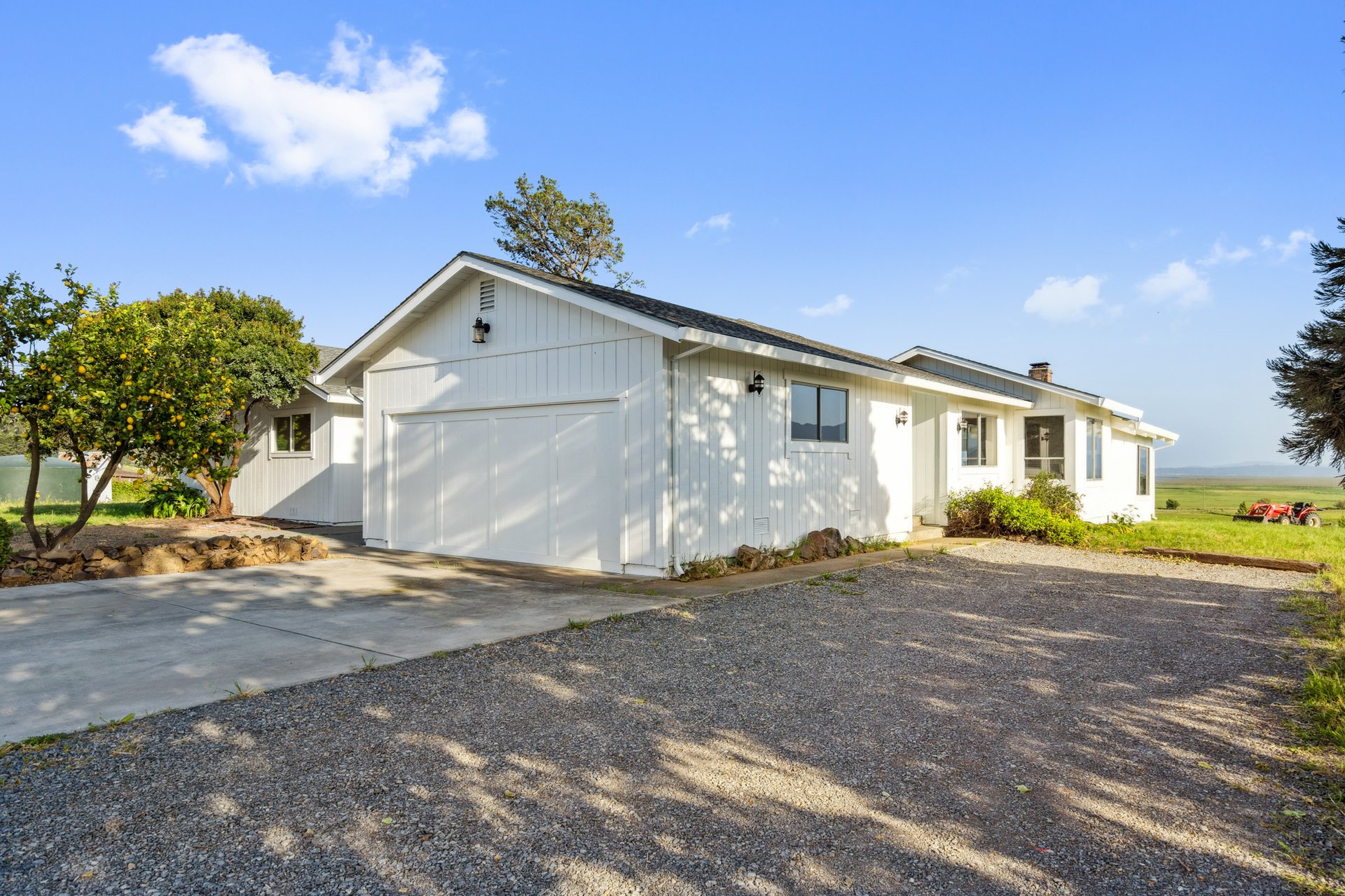 5082 Lakeville Hwy
