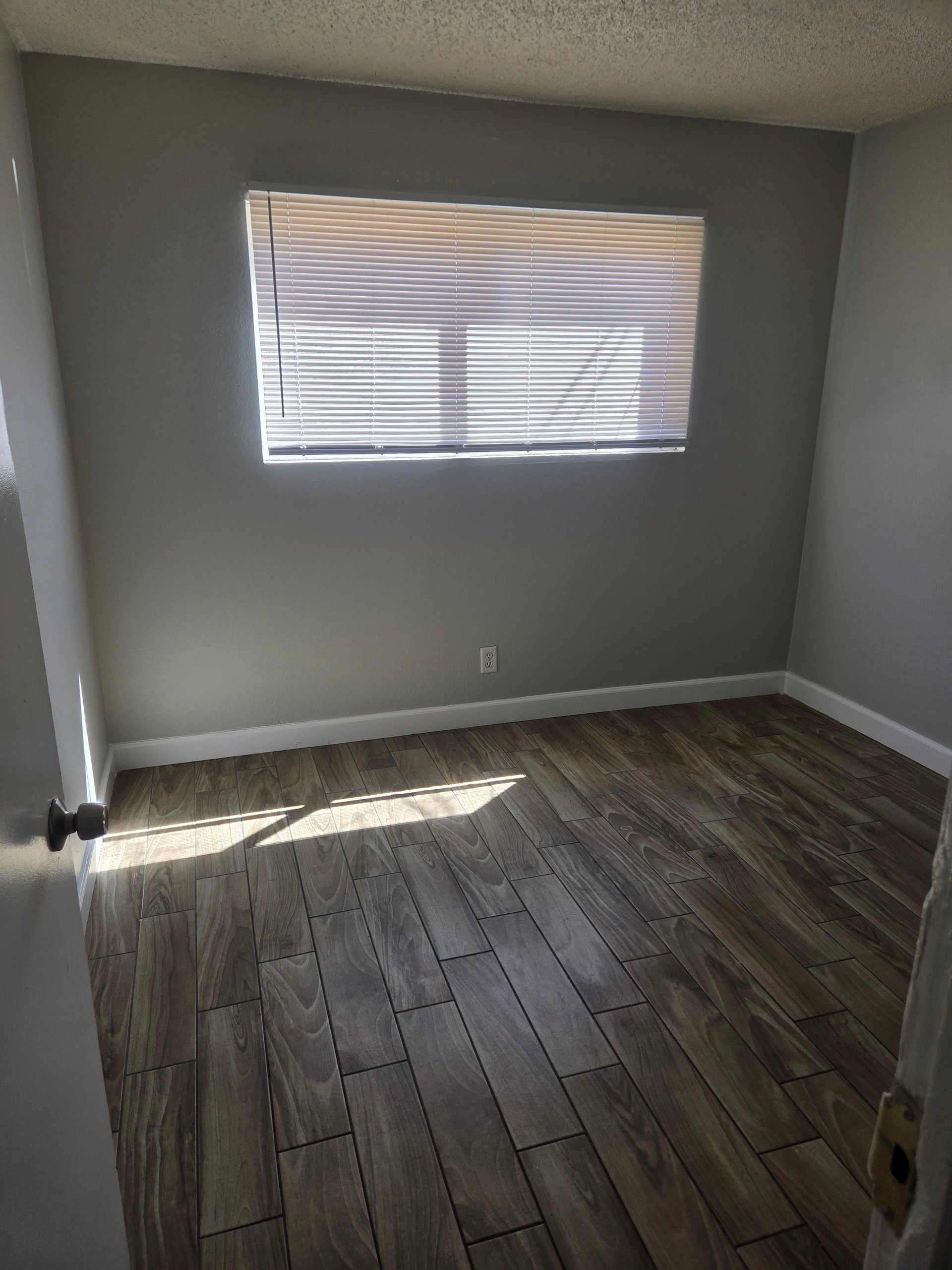 485 North Circle #2 Las Vegas, NV 89119