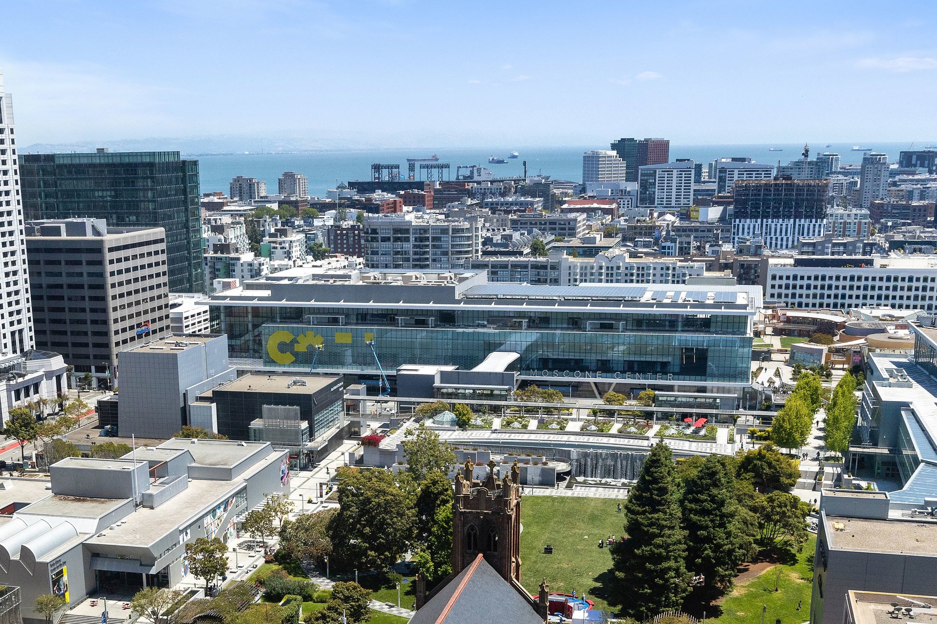 Glass-Walls and Panoramic Views