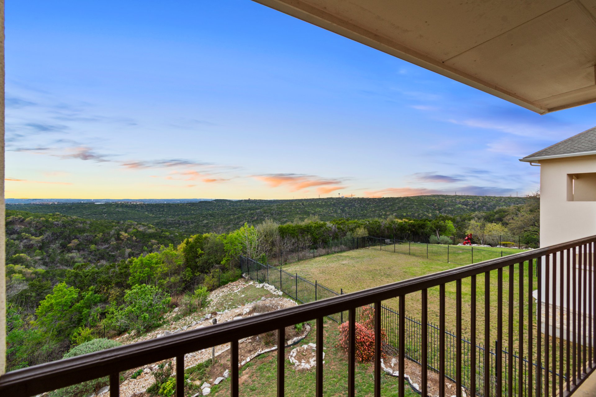 5724 Brittlyns Ct, Austin, TX 78730