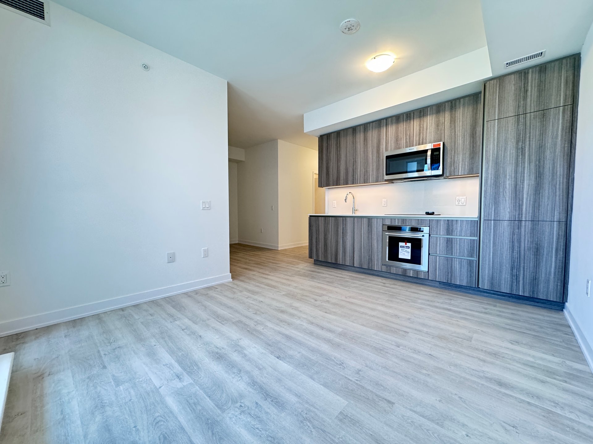 15 Richardson Street Unit: 418