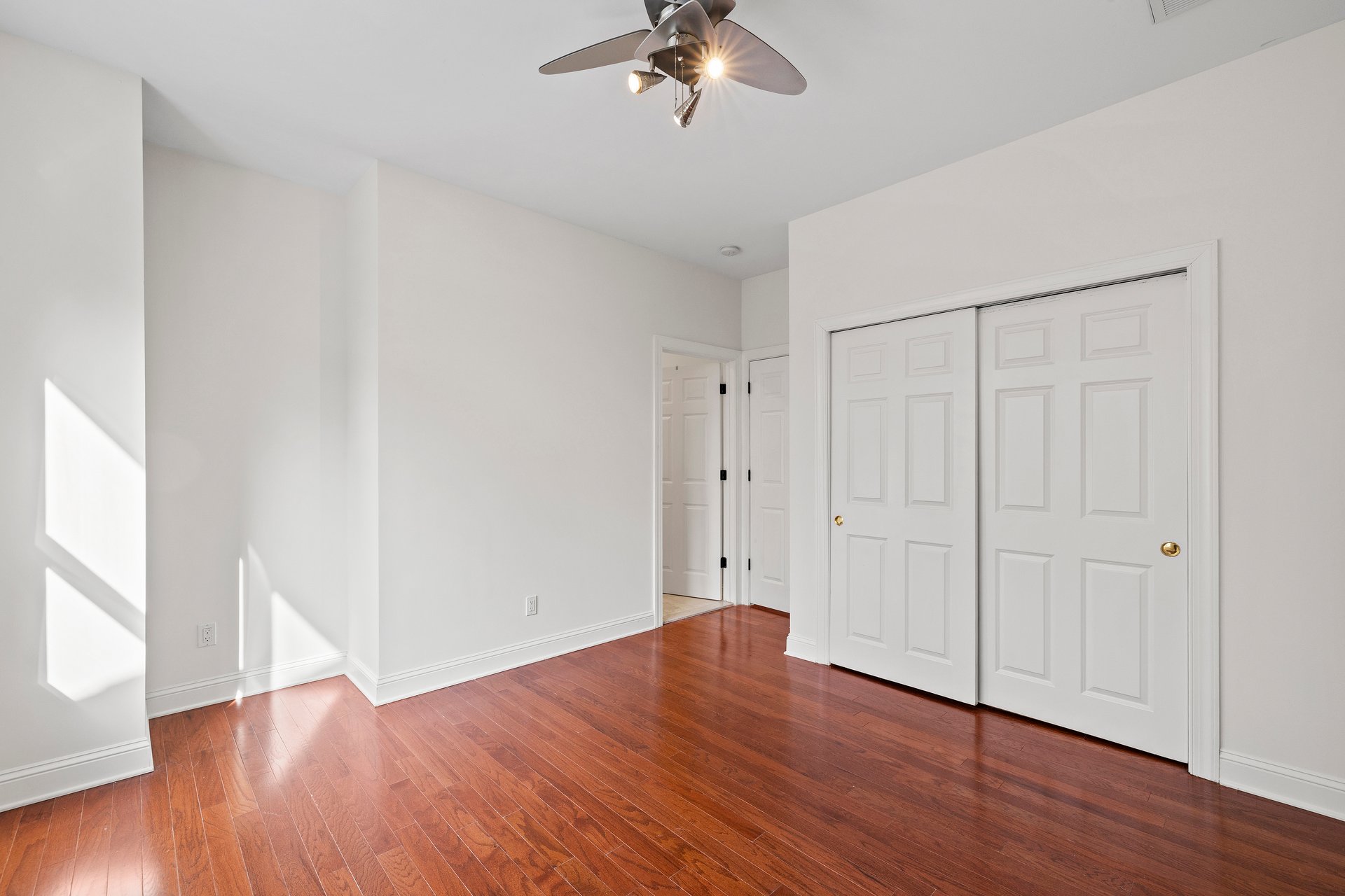 257 Farnsleigh Avenue