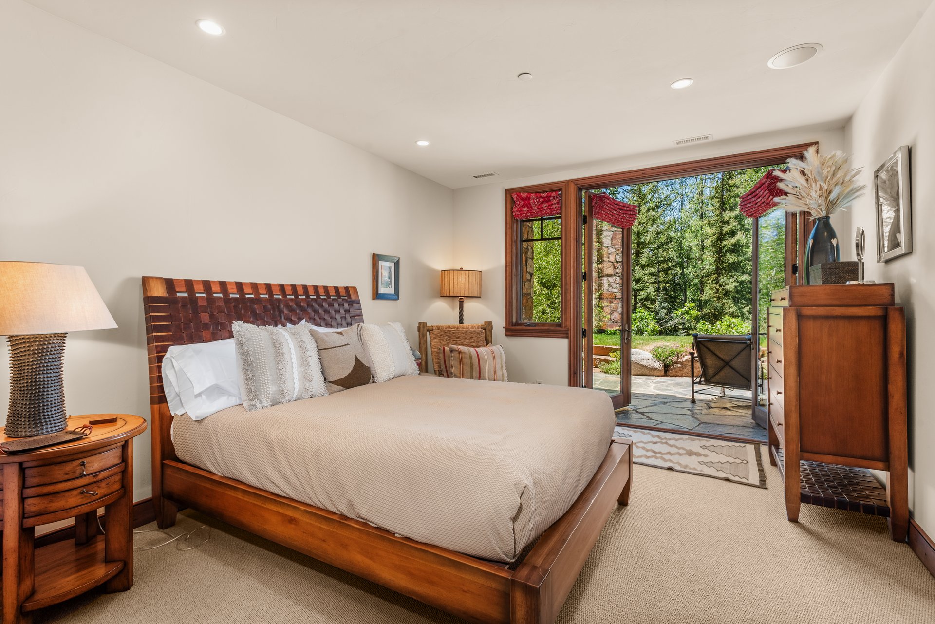 863 Hunter Creek