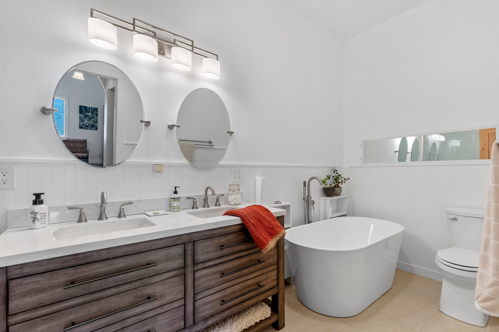 26501 Skyline Dr, Tehachapi, CA 93561 | Craftsman Home for Sale in Bear Valley Springs