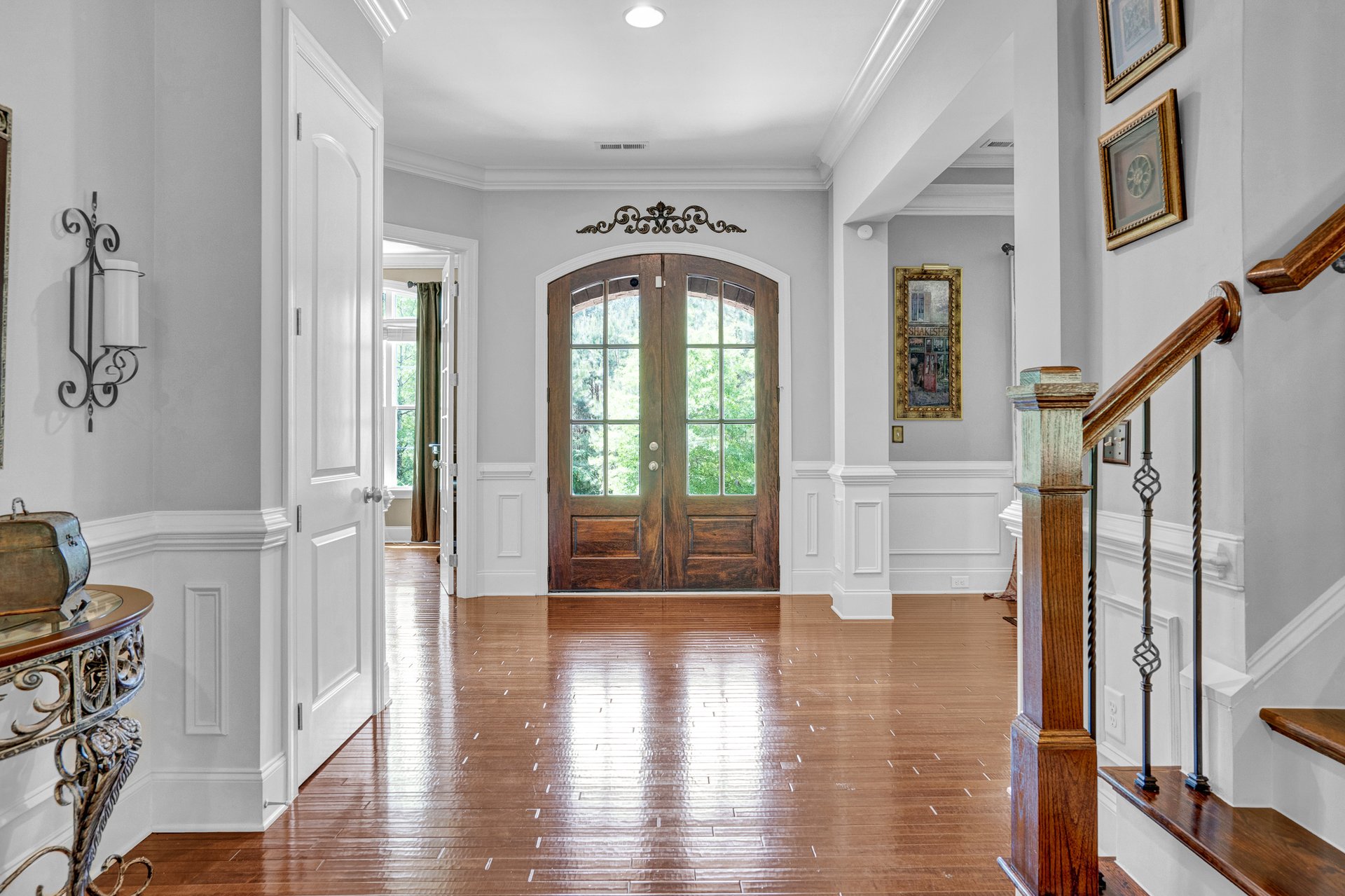 216 Colonial Ridge Drive