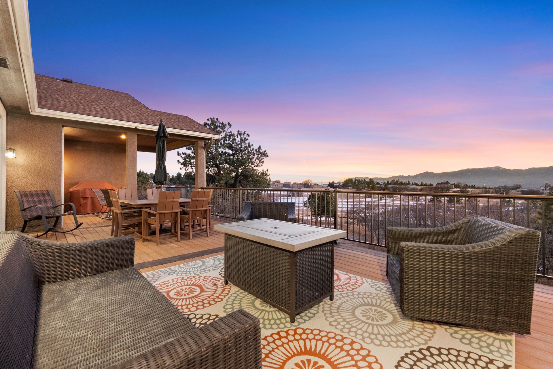 4255 Arrowhead Drive