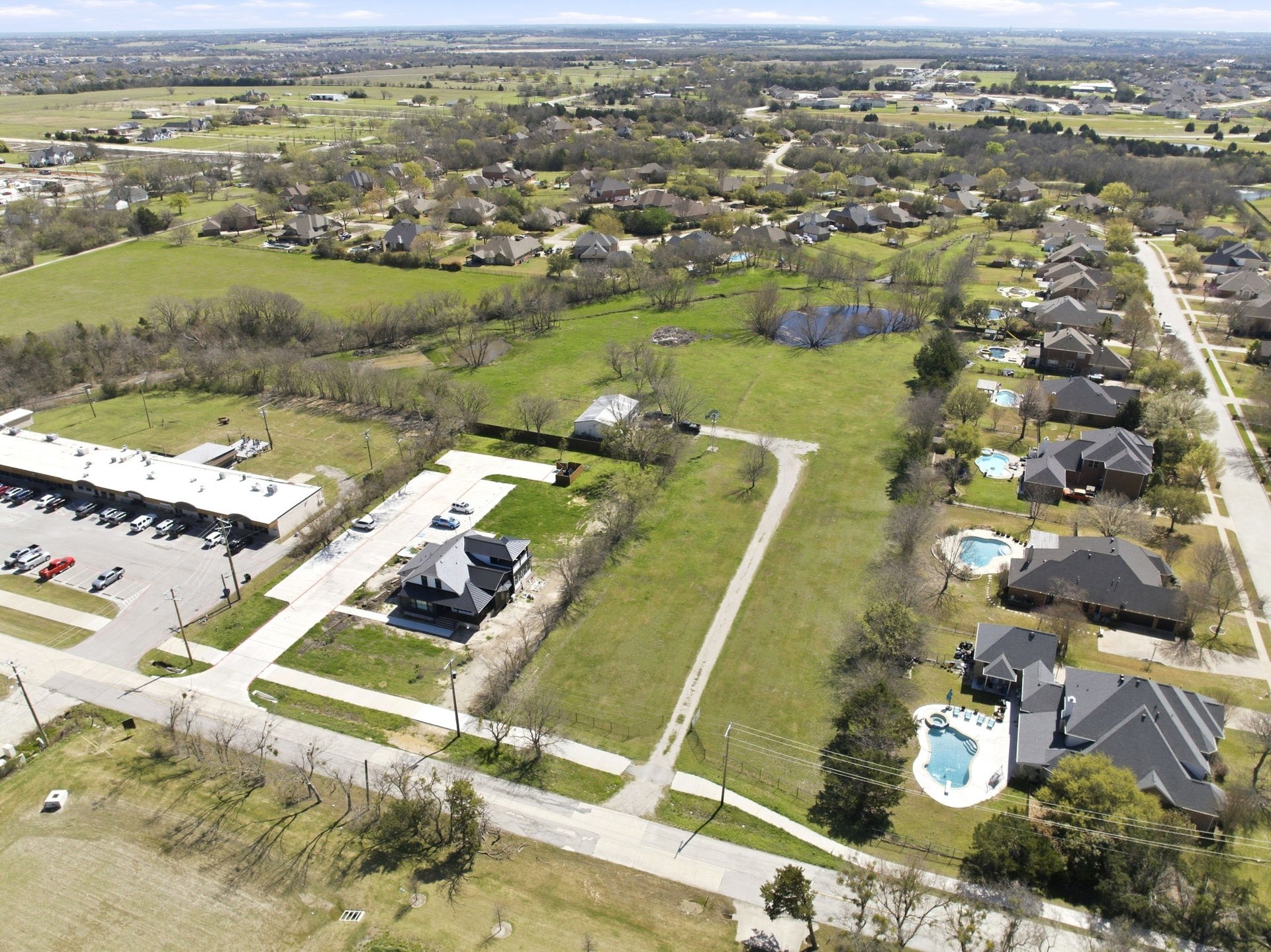 6.15 Acres For Sale in Heath, TX