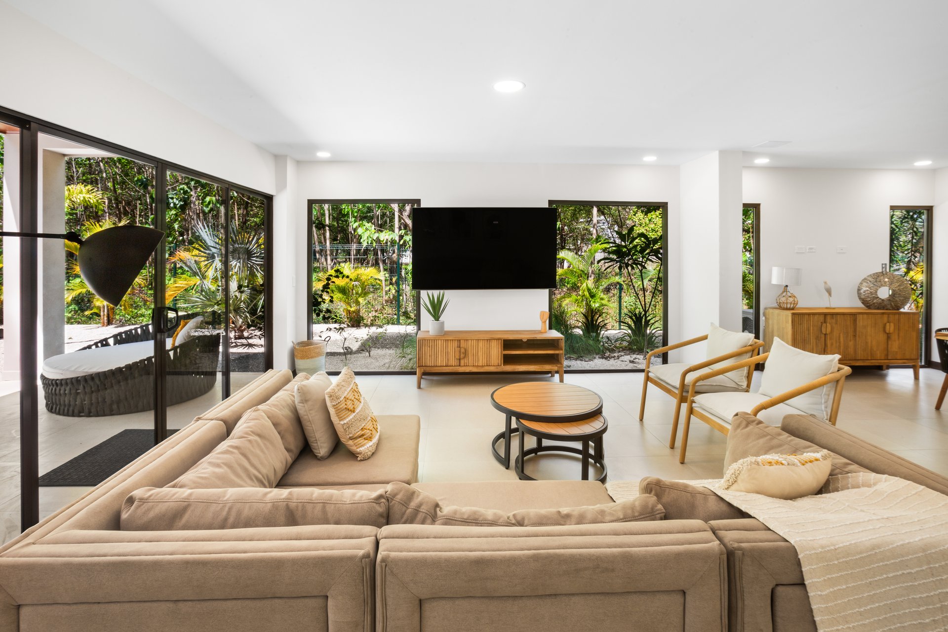 Flamingo Estates Luxury Home | Modern 4-Bed Retreat with Pool & Rooftop Terrace Near Beach & Marina